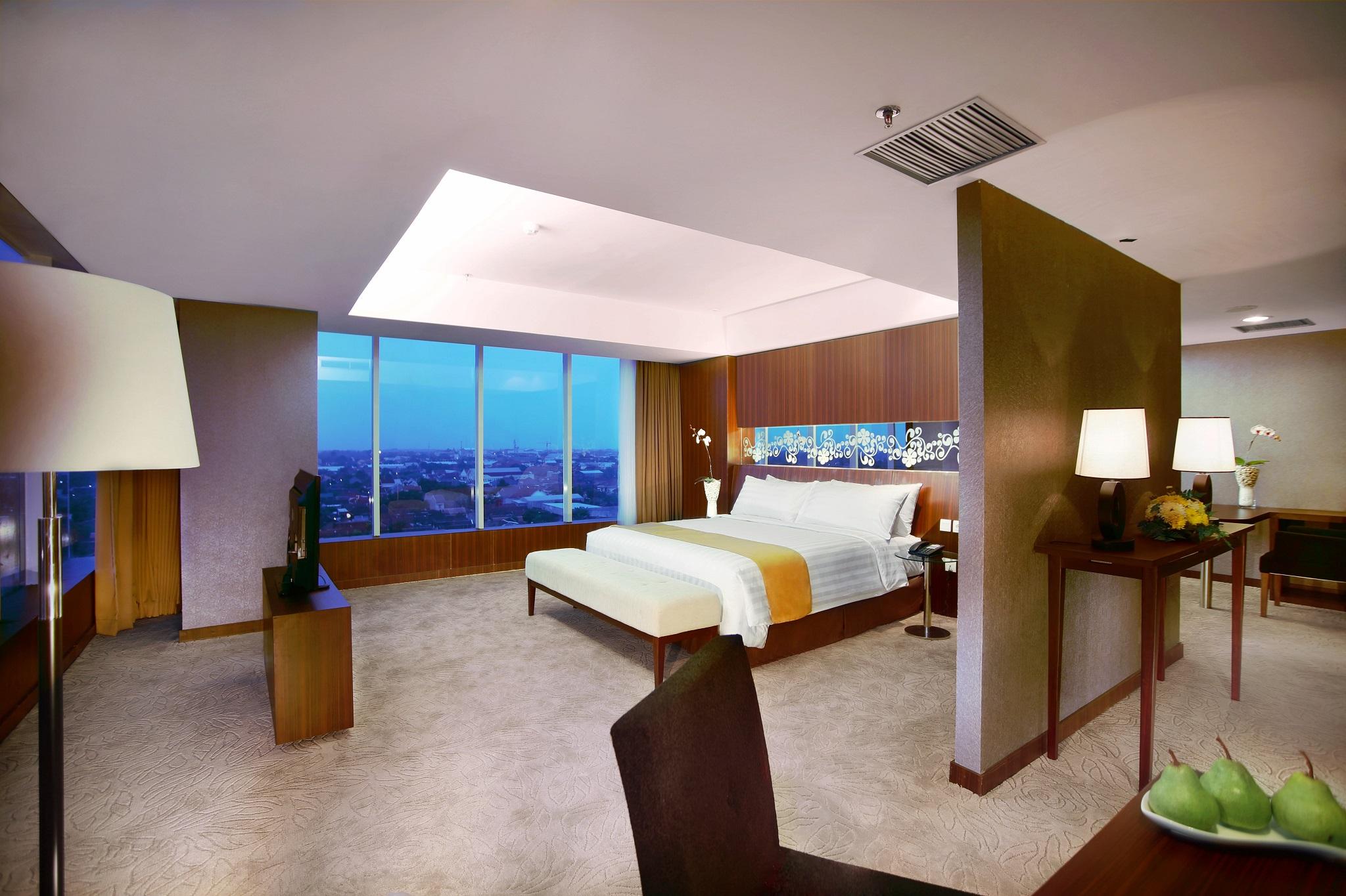 Aston Madiun Hotel & Conference Center Zewnętrze zdjęcie