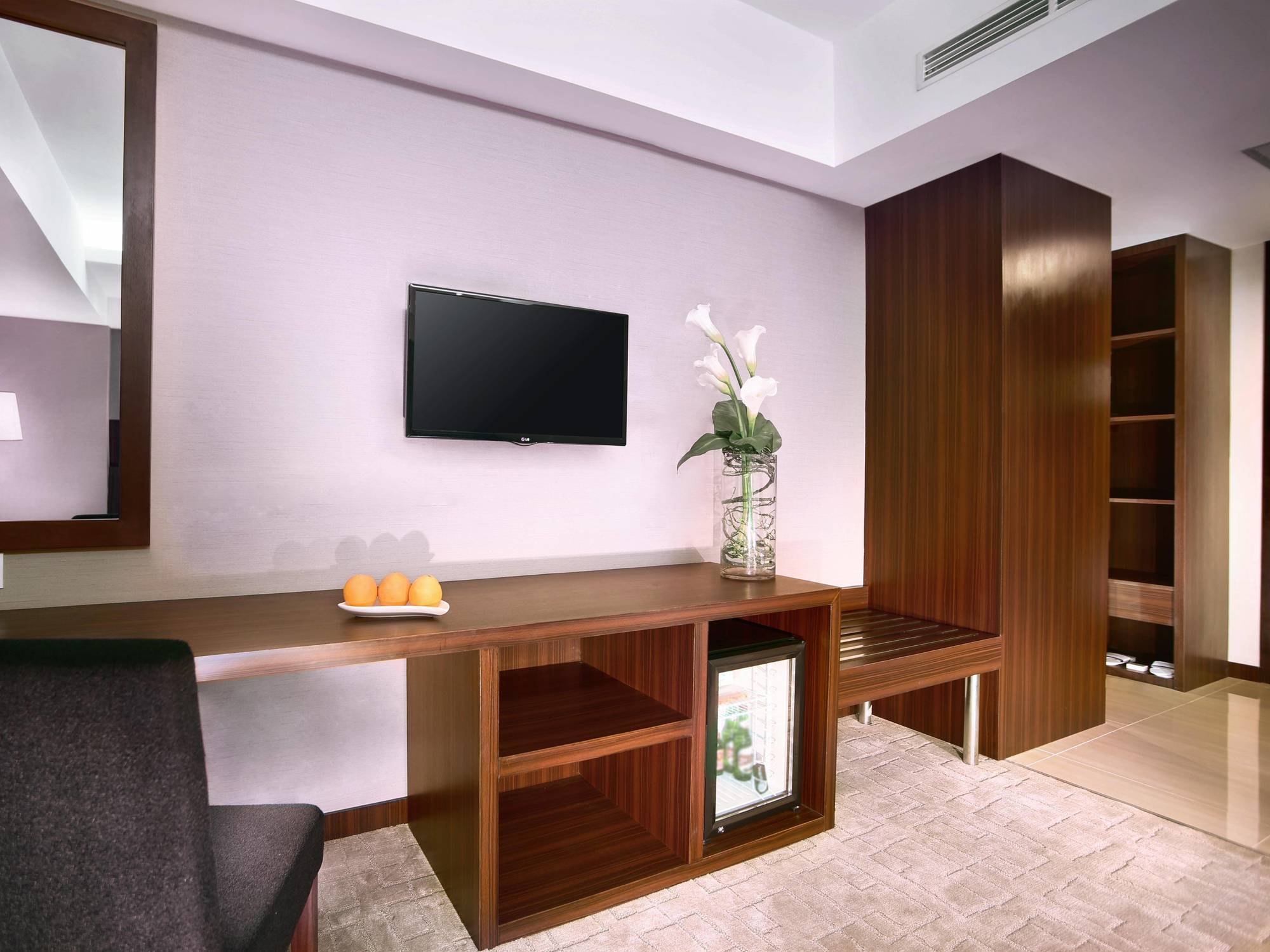 Aston Madiun Hotel & Conference Center Zewnętrze zdjęcie